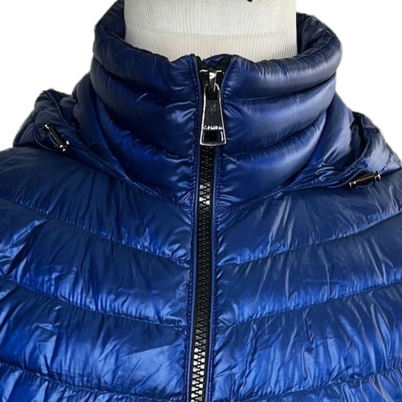 Calvin Klein Women’s Hooded Down Feathers Puffer Packable Jacket - Picture 7 of 16